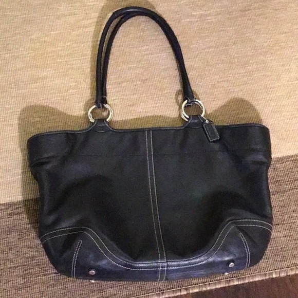 COACH LEATHER TOTE LEATHER EXCELLENT CONDITION - Picture 6 of 8